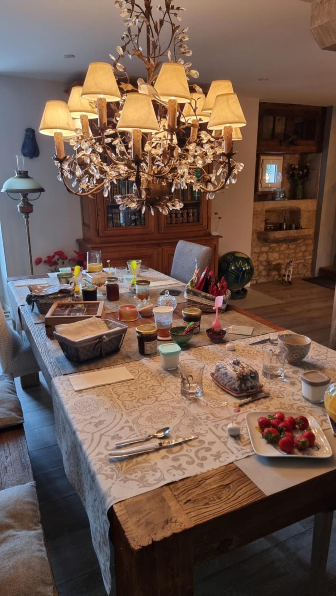 Domaine La Garenne Bed & Breakfast Reilhaguet Bilik gambar